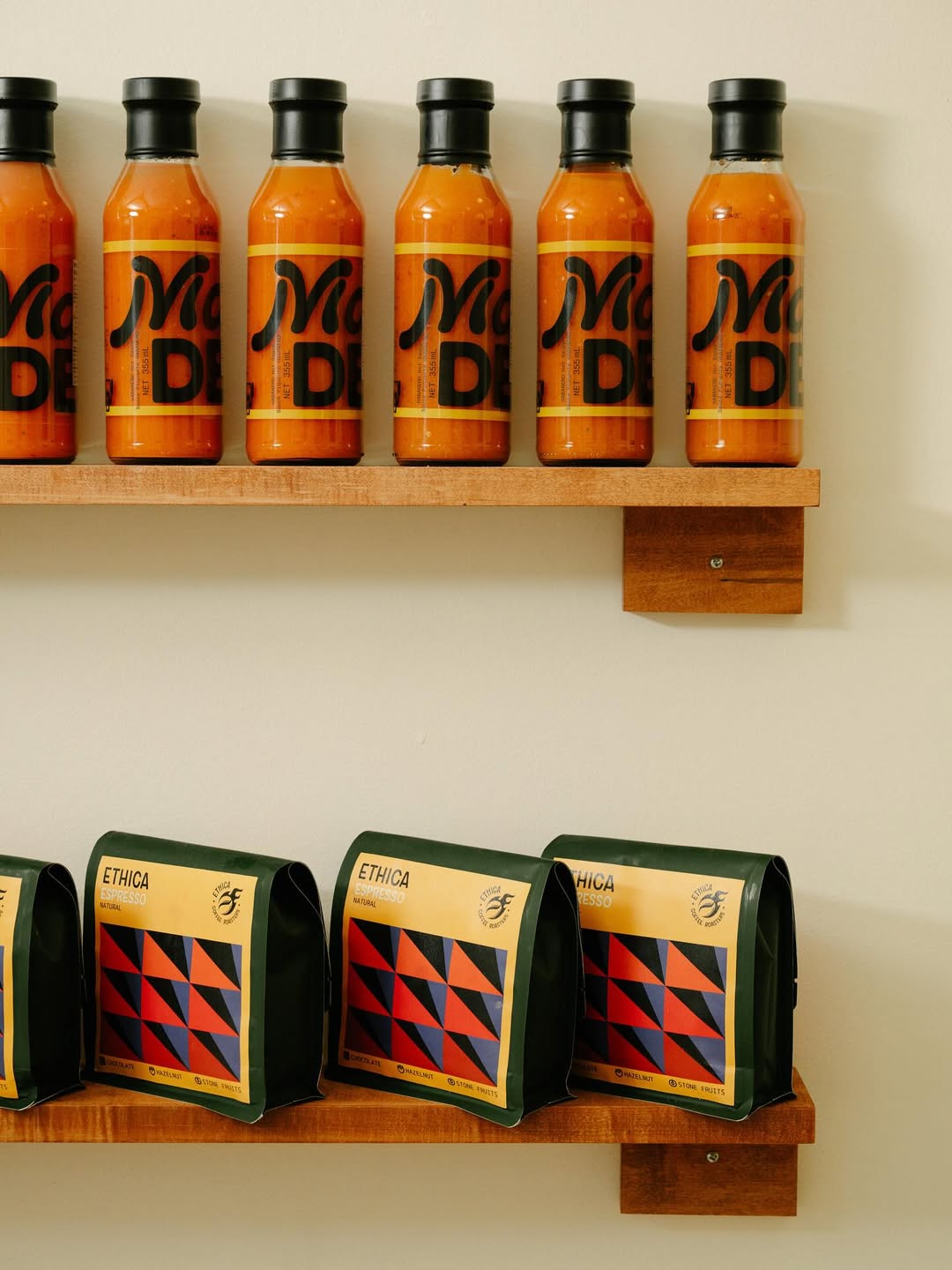 Masa Deli hot sauce packaging